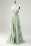 Dusty Sage A Line halter Chiffon geplooide lange plusmaat bruidsmeisjesjurk met split