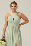 Dusty Sage A Line halter Chiffon geplooide lange plusmaat bruidsmeisjesjurk met split