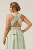 Dusty Sage A Line halter Chiffon geplooide lange plusmaat bruidsmeisjesjurk met split