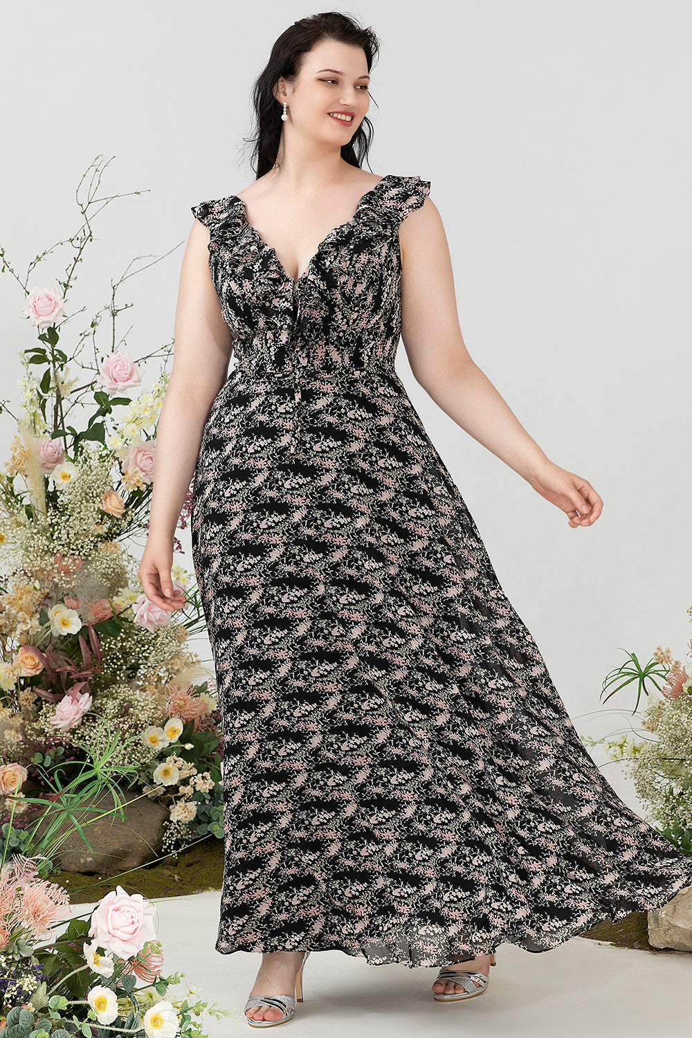 A lijn V hals zwart plus size bruidsmeisje jurk met ruches