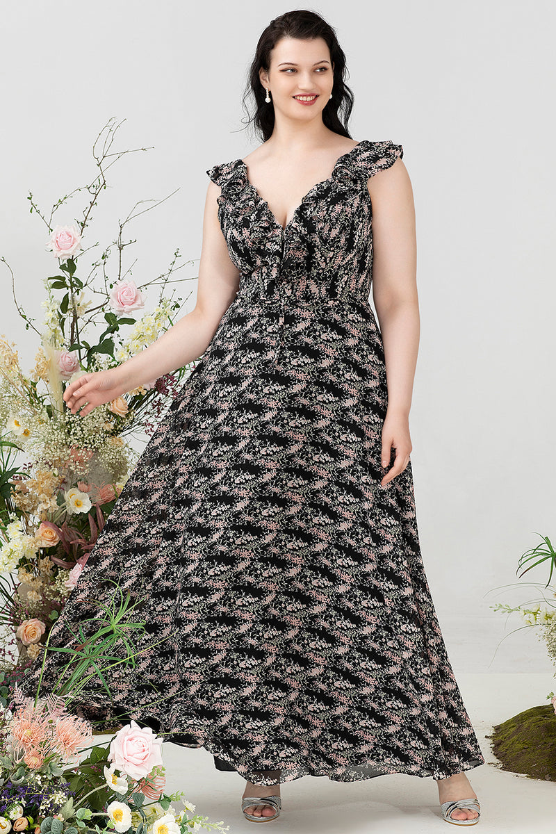 Afbeelding in Gallery-weergave laden, A lijn V hals zwart plus size bruidsmeisje jurk met ruches