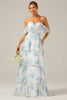Afbeelding in Gallery-weergave laden, Wit Blauw Floral Boho Chiffon gegolfd lange bruidsmeisje jurk