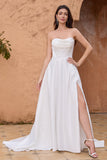 Elegante A Line Strapless Geplooide Sweep Train Witte Trouwjurk Met Split