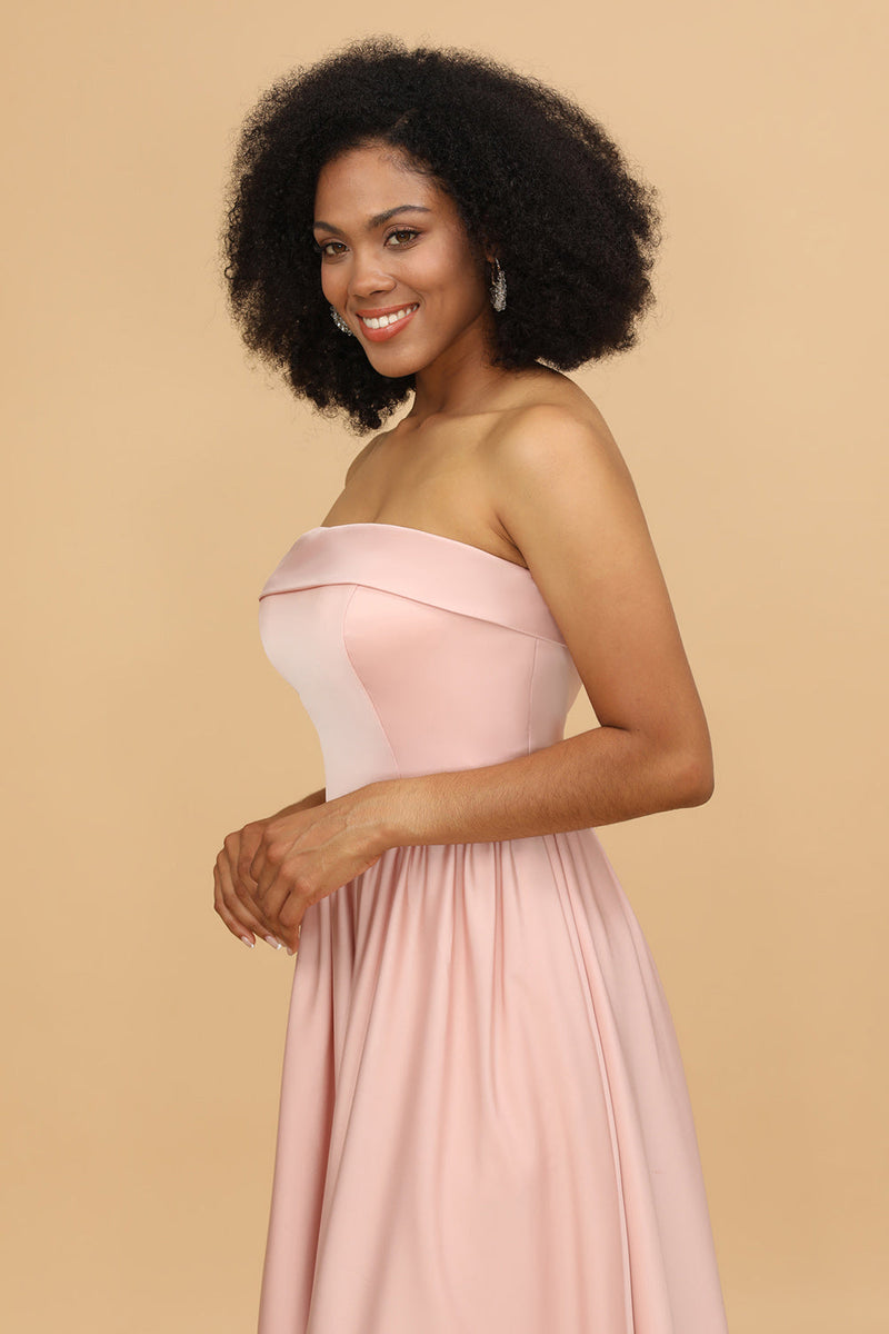 Afbeelding in Gallery-weergave laden, A lijn strapless blush satijn lange bruidsmeisje jurk