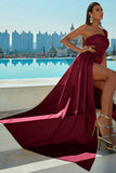 One Shoulder Burgundy Galajurk met spleet