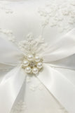 Ivory Lace Pearl Bowknot Ring Bearer Kussen