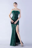 Donkergroene strapless pailletten schede formele jurk met veer