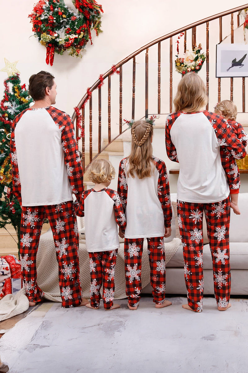 Afbeelding in Gallery-weergave laden, Rode geruite bijpassende familie kerstpyjama met sneeuwvlok