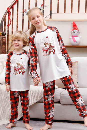 Rode geruite bijpassende familie kerstpyjama met sneeuwvlok