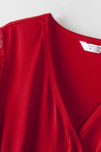 Rode kanten jurken en lange mouwen T-shirt familie bijpassende outfits