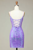 Stijlvolle Bodycon Spaghetti Bandjes Lila Pailletten Korset Homecoming Jurk met Criss Cross Back