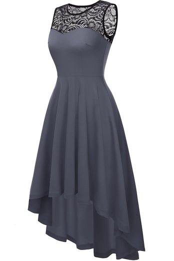 Hoge lage grijze vintage jurk met kant