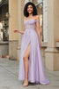 Afbeelding in Gallery-weergave laden, Prachtige A Line Off the Shoulder paarse korset Prom jurk met appliques