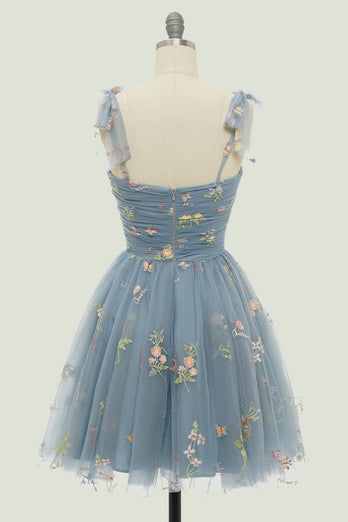 Grijs blauw korte A-lijn Homecoming jurk met borduurwerk