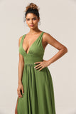 Elegante A Line Olive Deep V-hals mouwloze lange bruidsmeisjesjurk