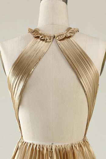 Halter hals gouden geplooide lange bruidsmeisjesjurk