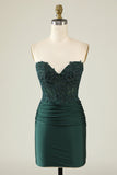 Trendy Strapless Donkergroen Korte Homecoming Jurk met Kralen